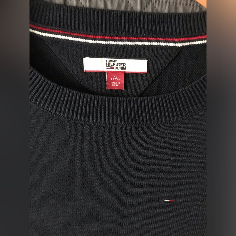 Tommy Hilfiger- Womens 3/4 Sleeve Knit Top - Picture 2 of 9